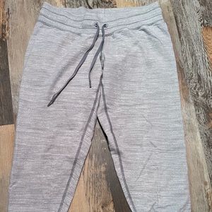 Lululemon crop pants